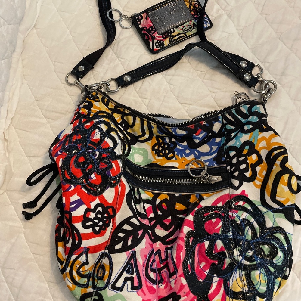 Coach Poppy bag + coin keychain wallet